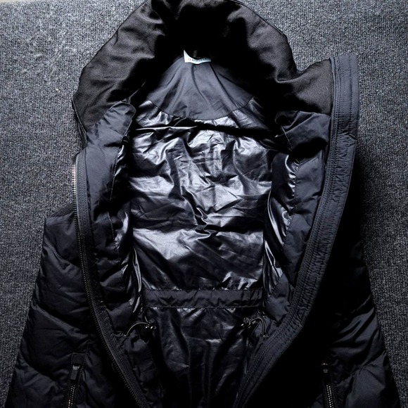 Athleta Puffer Vest Goose Down Quilted Gorpcore Womens Size S Black - Picture 8 of 11